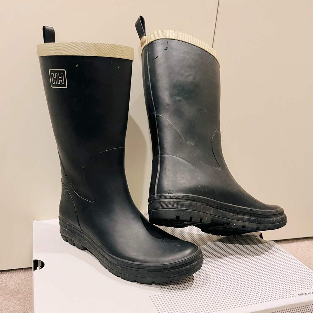 Women’s Helly Hansen rain boots
